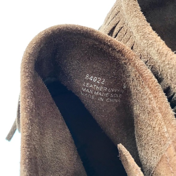 Minnetonka fringe platform short ankle boot Size 9 - Picture 10 of 10